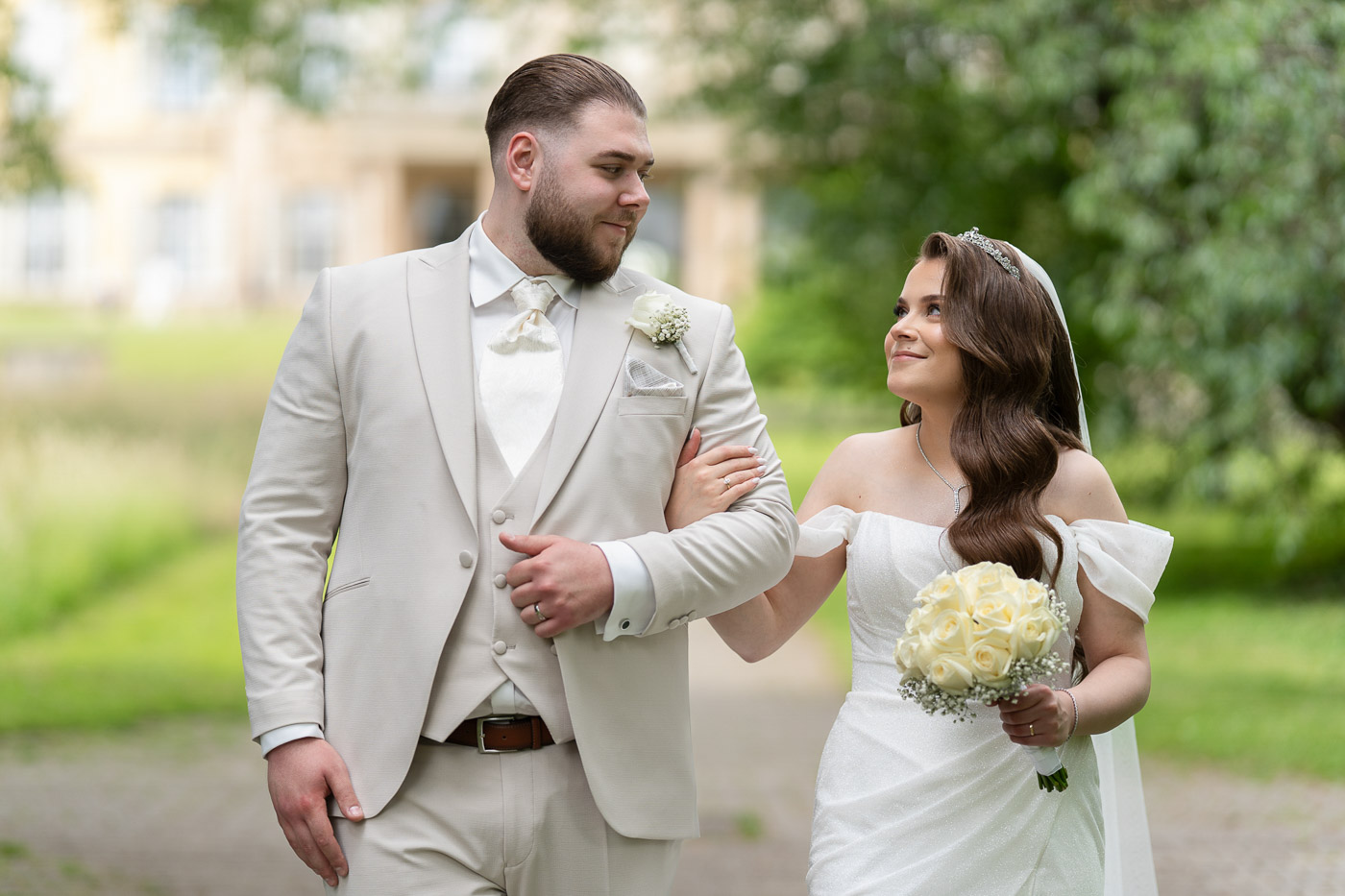Adelina und Niko bei ihrer Hochzeit in Holzgerlingen